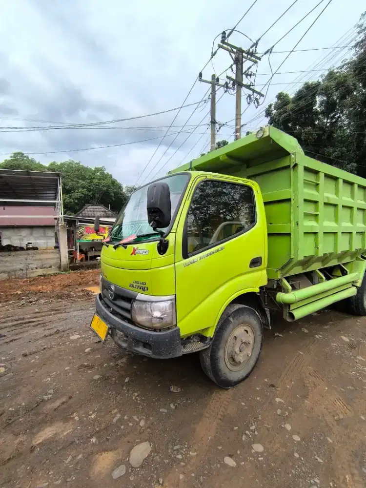 Hino dutro 130hd