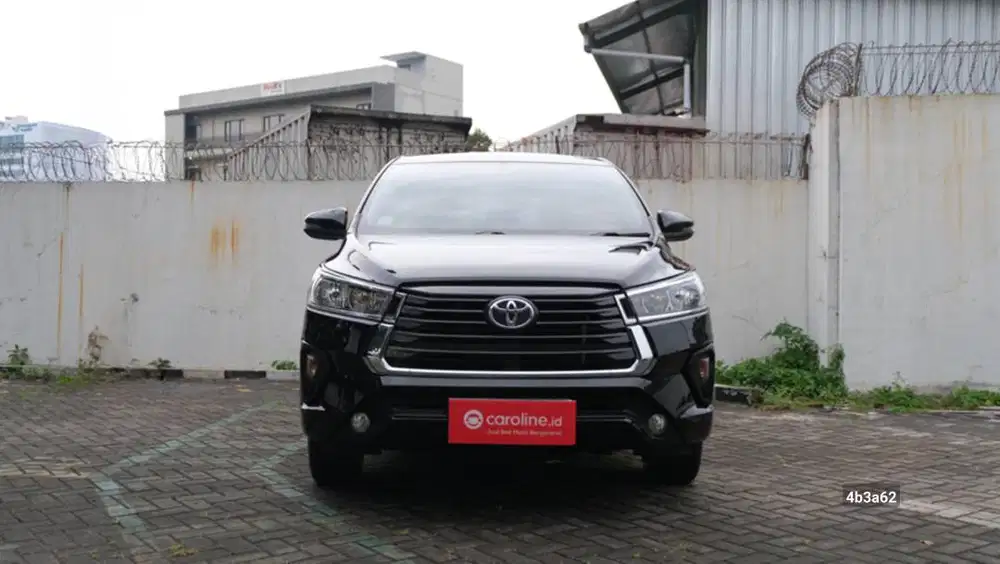 TOYOTA INNOVA G 2.0 AT 2022 HITAM