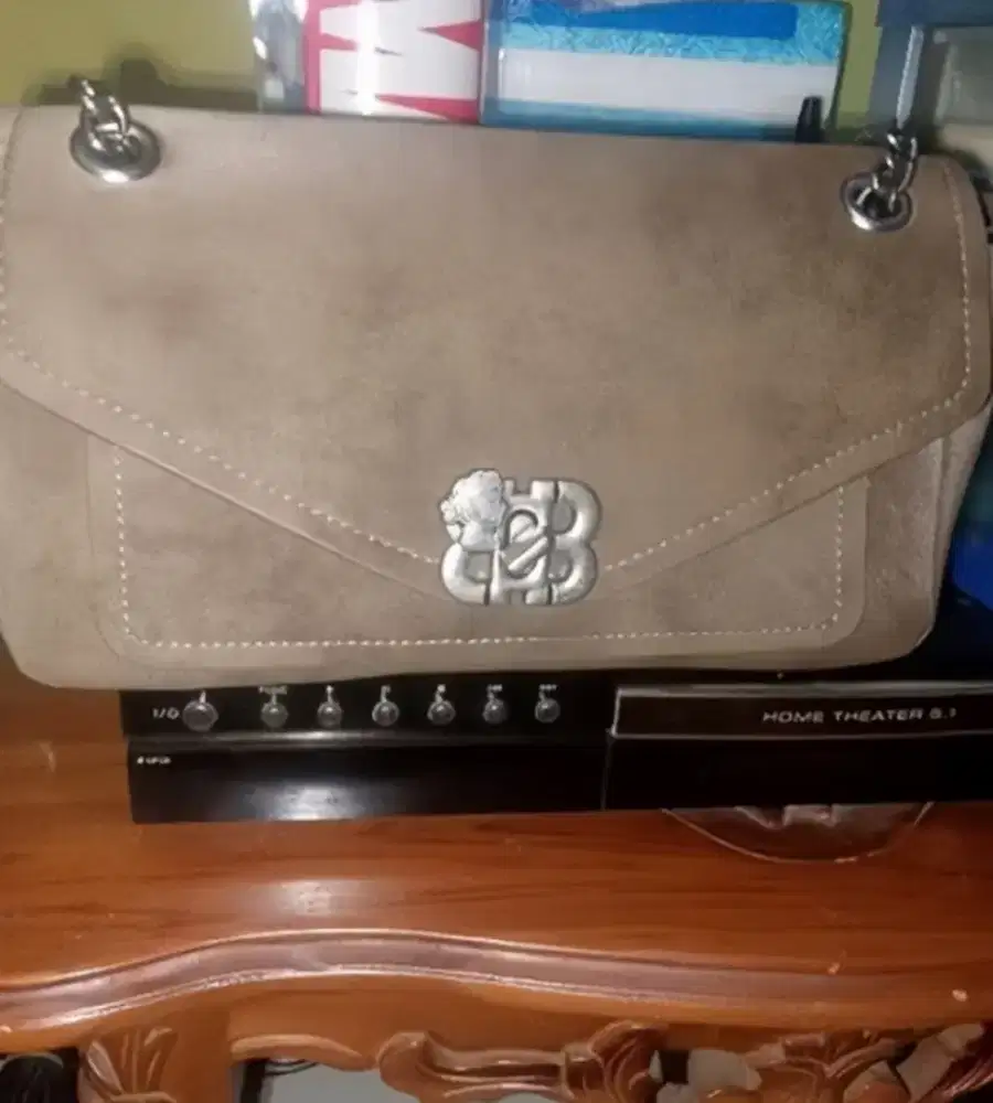 Tas PL brand Diane finni.. toko Maydeline