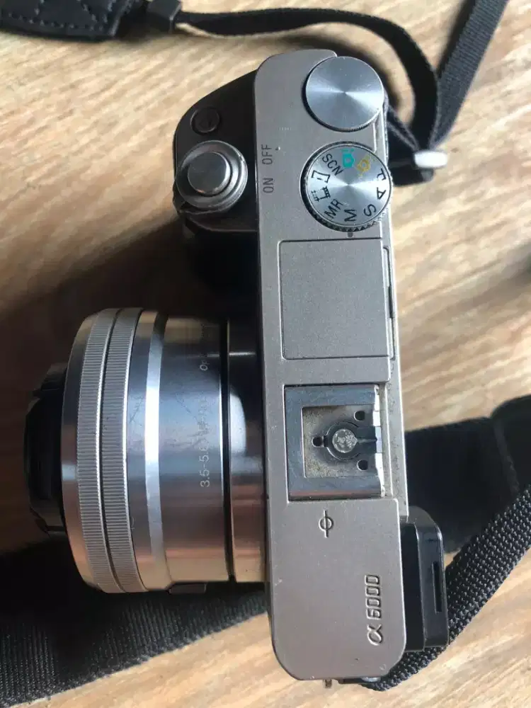 Sony mirroless a6000 + lensa tele