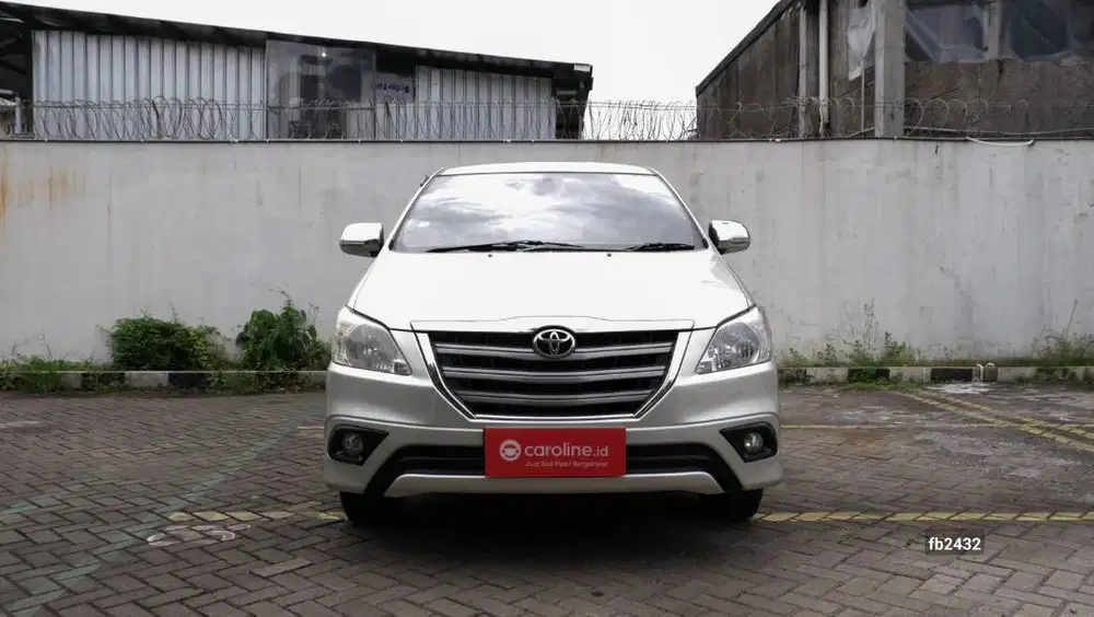 TOYOTA INNOVA G 2.0 MT 2013 SILVER