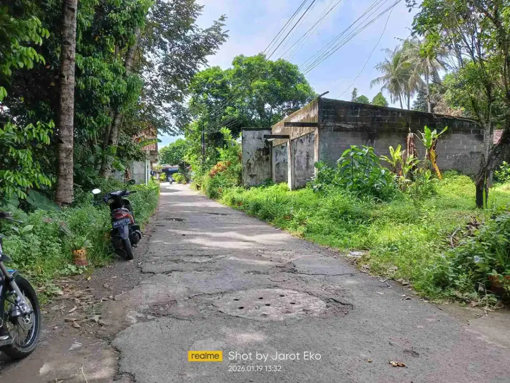 DijuaL Tanah Pekarangan BONUS Bangunan Lokasi Barat Pemda SLEMAN Sumberadi