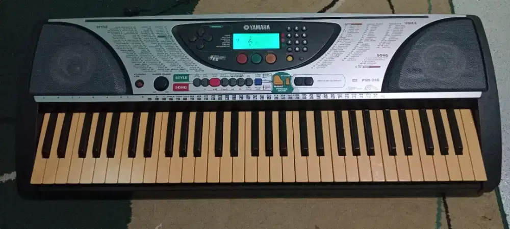 Keyboard yamaha PSR 240