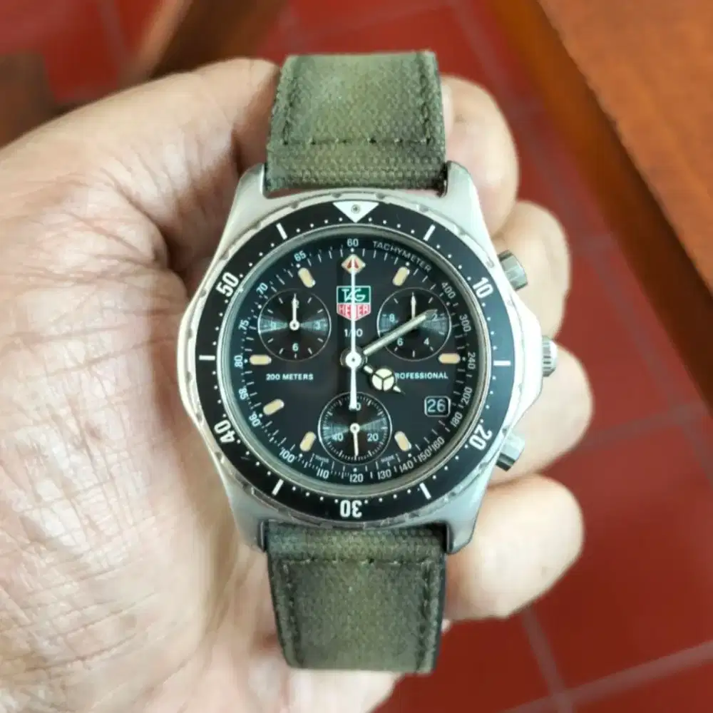 Tag Heuer 2000 Chronograph