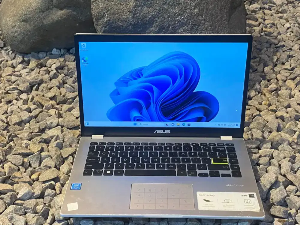 Asus Vivobook E410MA/Intel Pentium silver N5030 CPU RAM 8GB/SSD 512GB