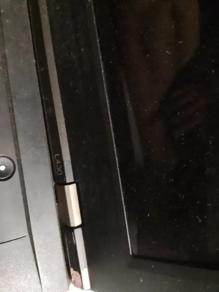 leptop bahan lenovo L430 minusan tolong di baca