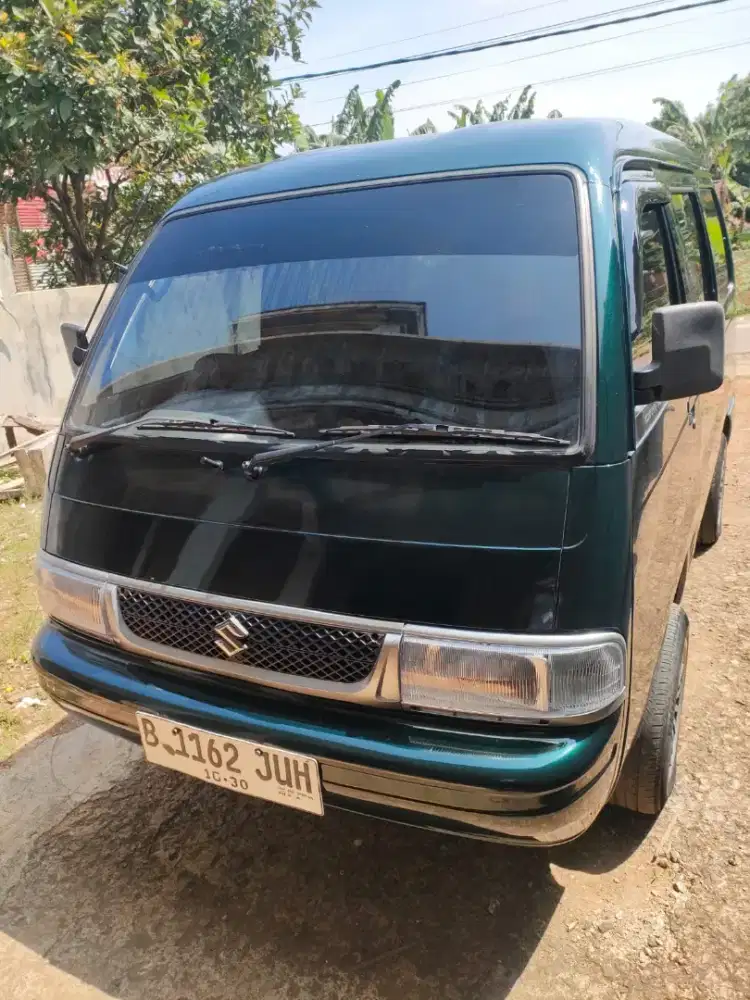 Futura mini Van karbu 2005