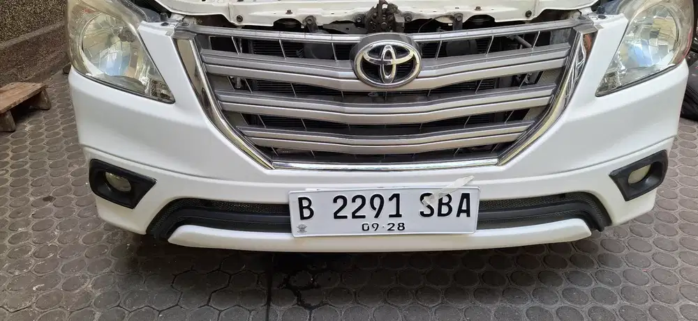 Toyota Kijang Innova 2013 Bensin