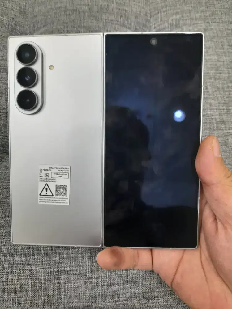 Samsung z fold 7 12/512gb sein garansi like new