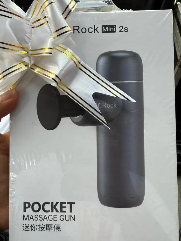 Pockcet massage gun