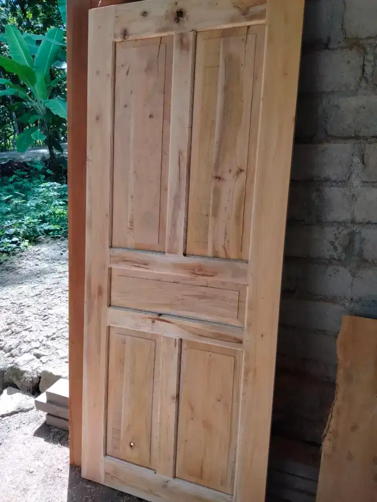 Pusat grosir pintu mahoni