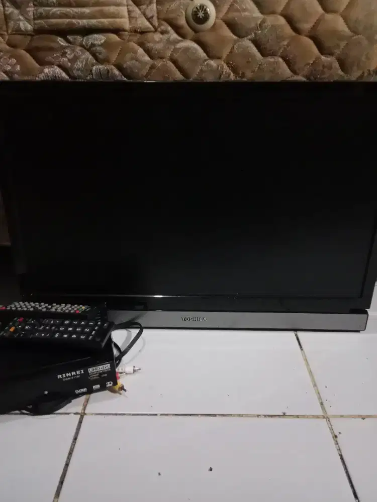 Toshiba 32inc stp set