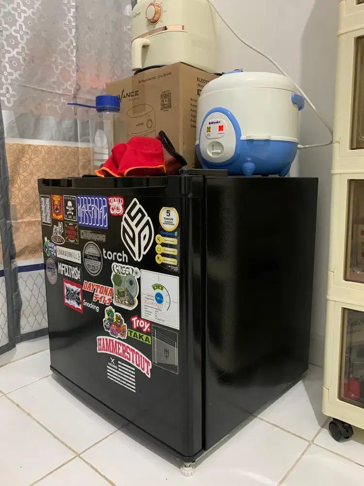 Di jual kulkas Changhong