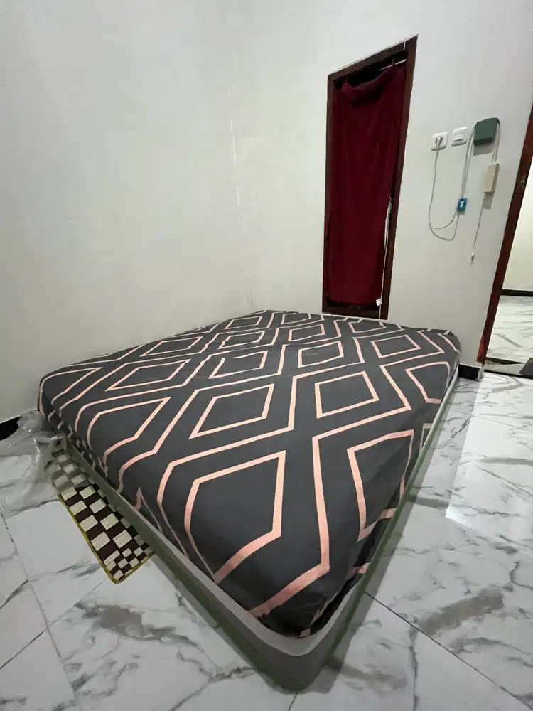 KASUR SPRINGBED Novila 180 x200 tebal 30cm