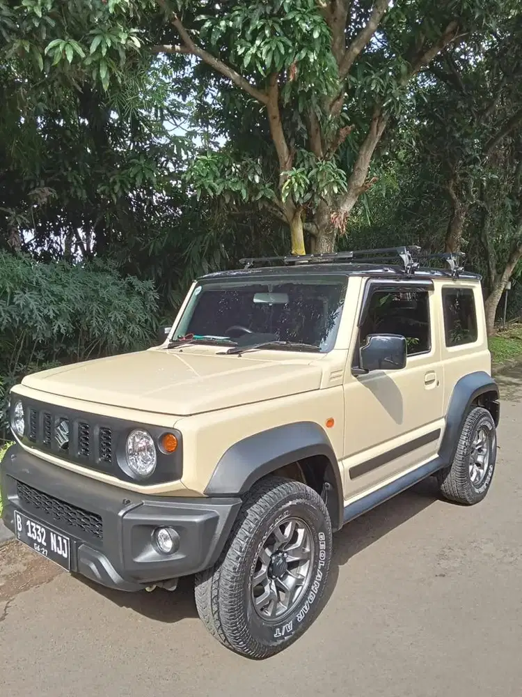 Jual Suzuki Jimny Ivory !! LOW KM!!mulussss kaya baru!!!RARE