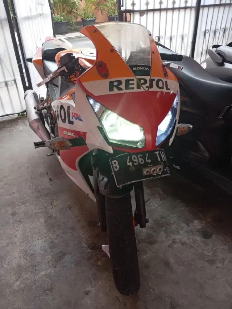 Honda CBR150 REPSOL