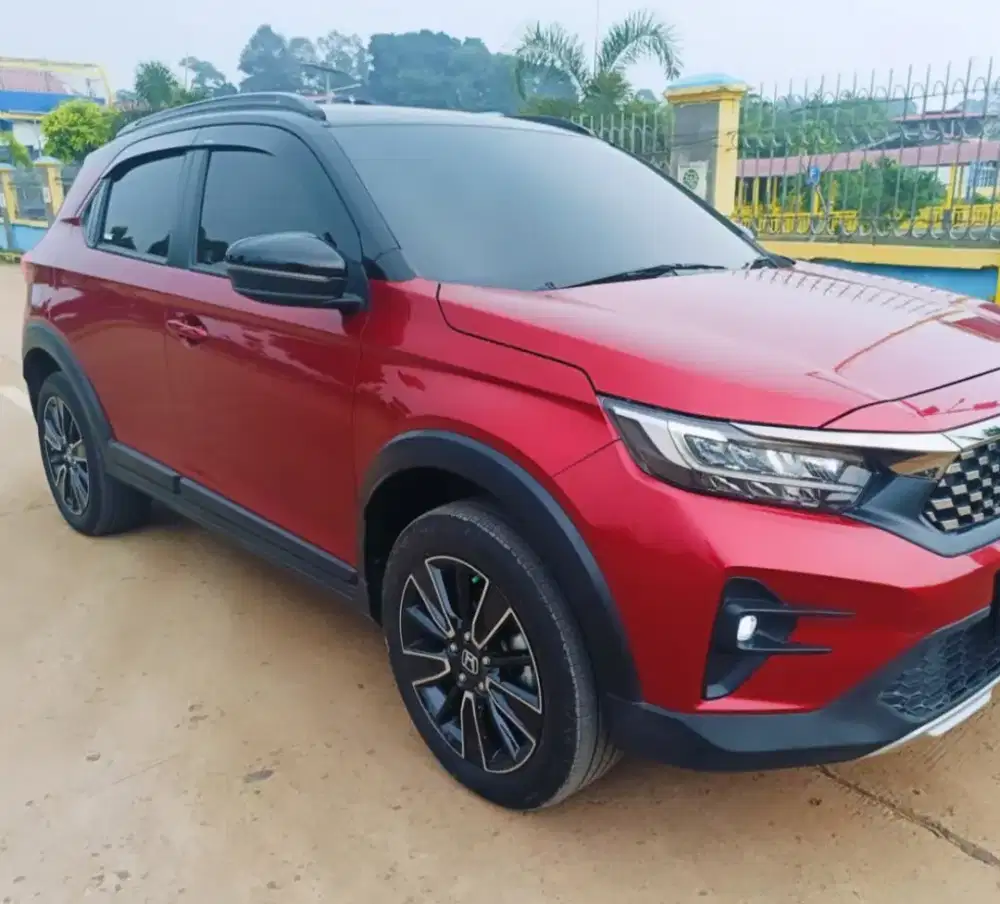 WRV RS two tone 2023 AT