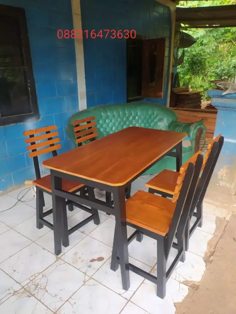 Meja kursi cafe minimalis dan makan warteg