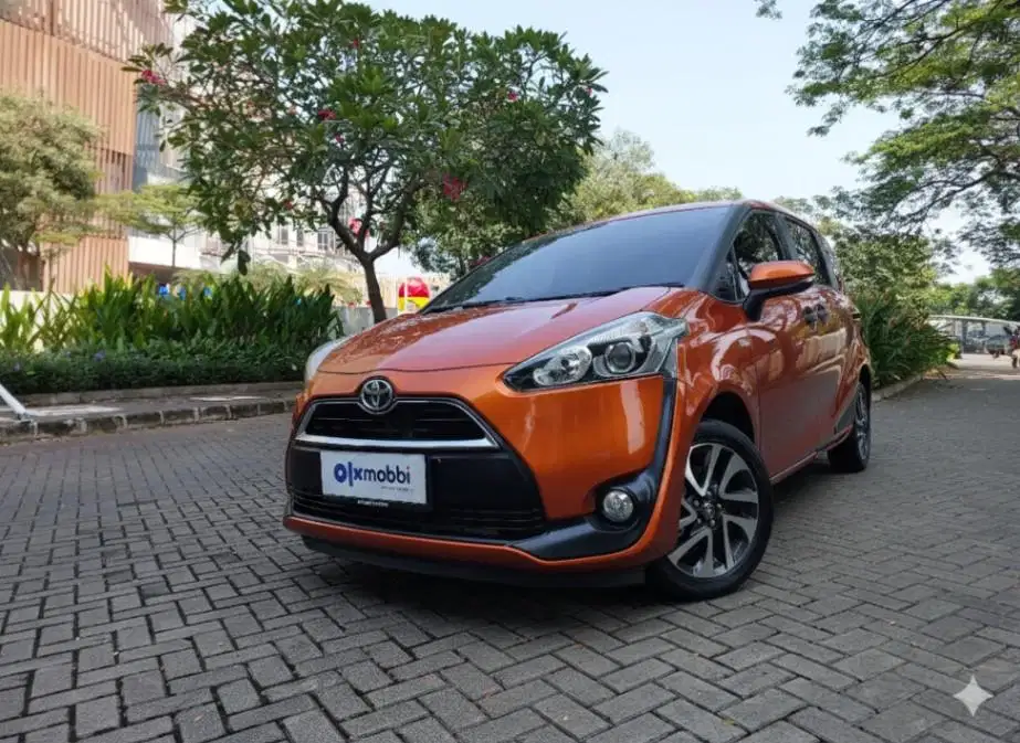 DP RINGAN Toyota Sienta 1.5 V Bensin-MT 2017 Orange CKKAB