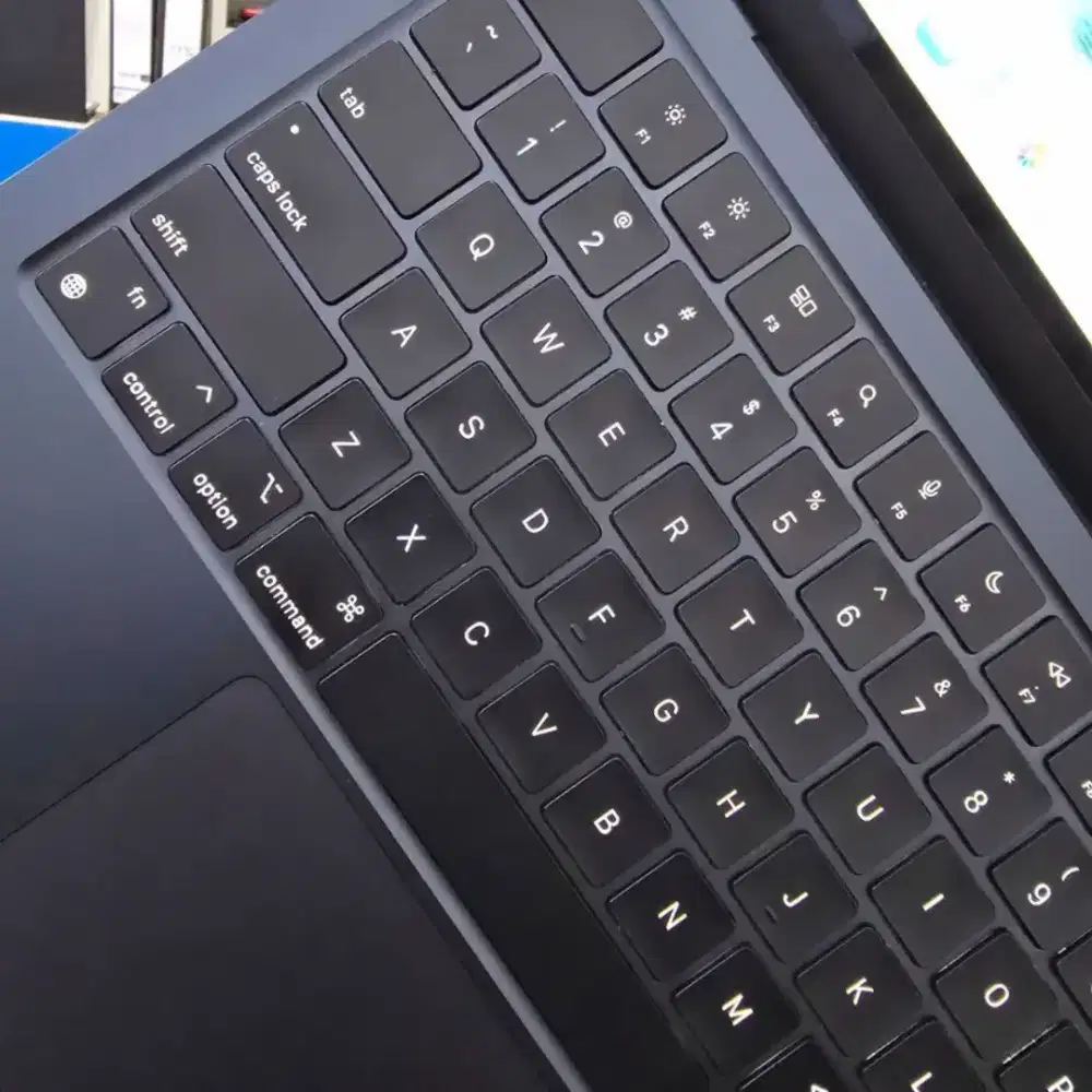 Macbook air M2 8/256