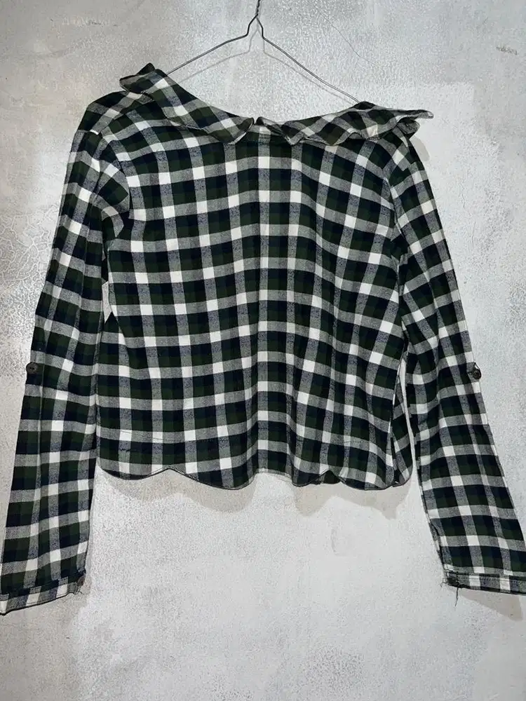 Flanel croptop kancing belakang