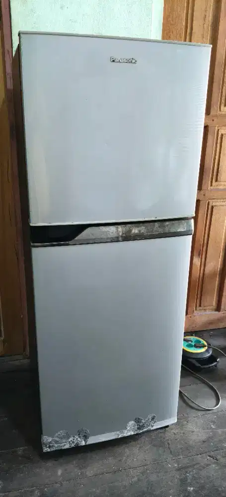 Kulkas 2 pintu Panasonic 100% orisinil