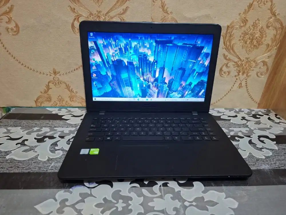 LAPTOP ASUS X442UF -INTEL CORE I7-8550U -SSD 256GB -8GB -MULUS