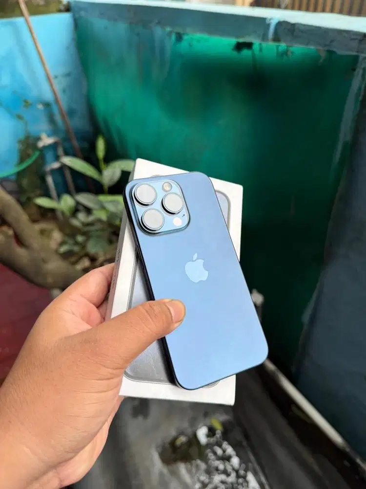 iphone 15 pro 256,inter(zpa)