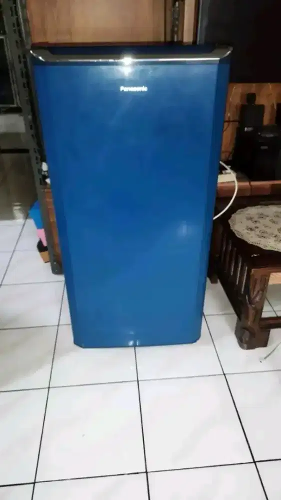Lemari es PANASONIC