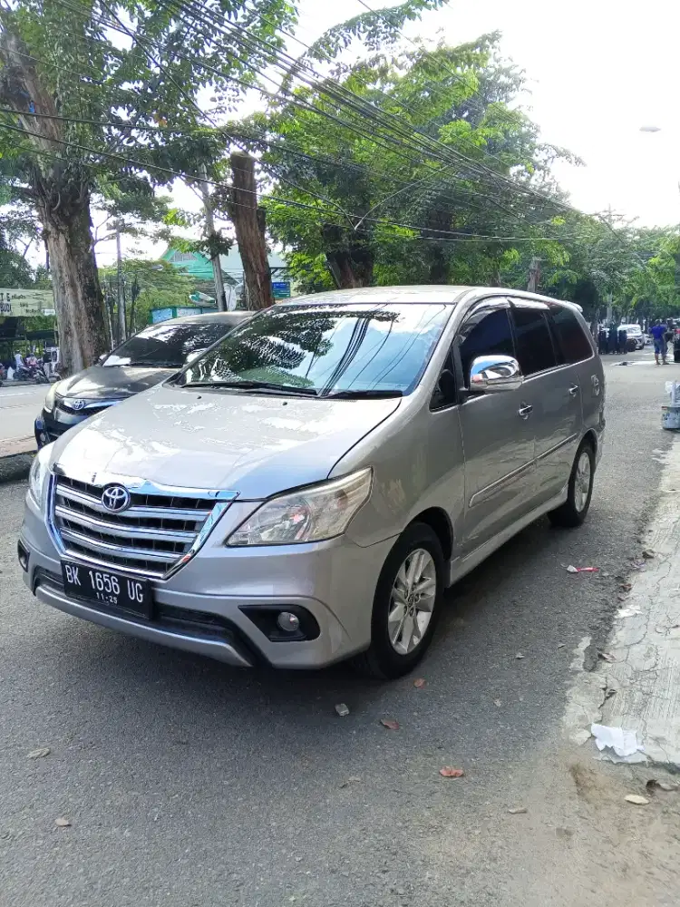 TOYOTA INNOVA BARONG DIESEL E UP G M/T 2015