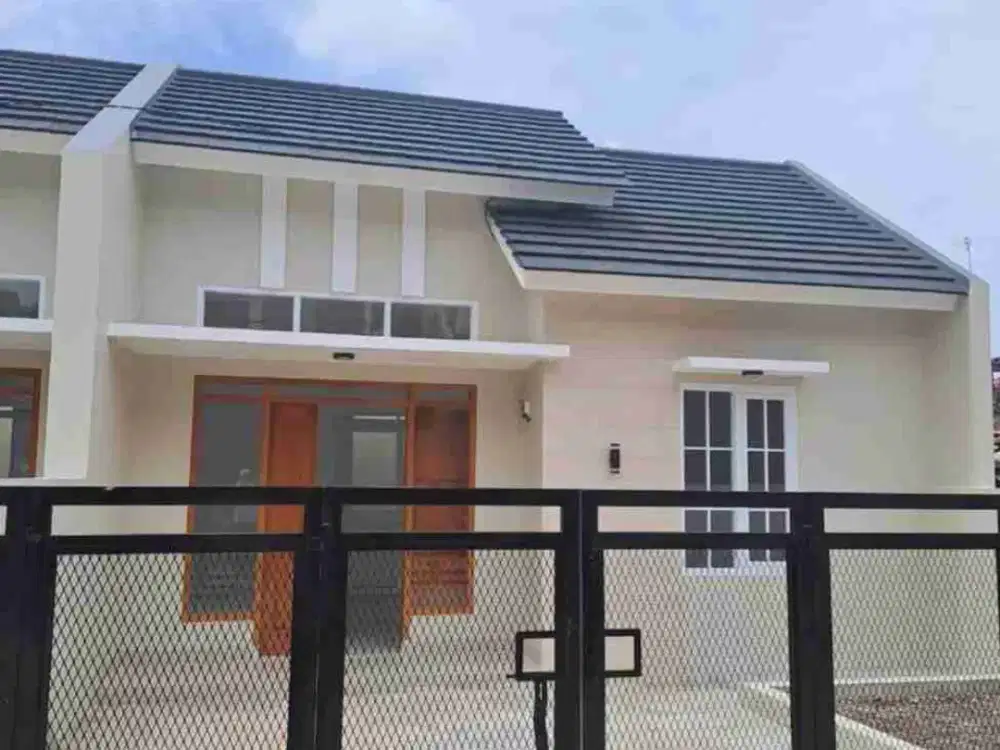 Rumah 1 unit baru di Komplek Taruna Parahyangan, Bandung