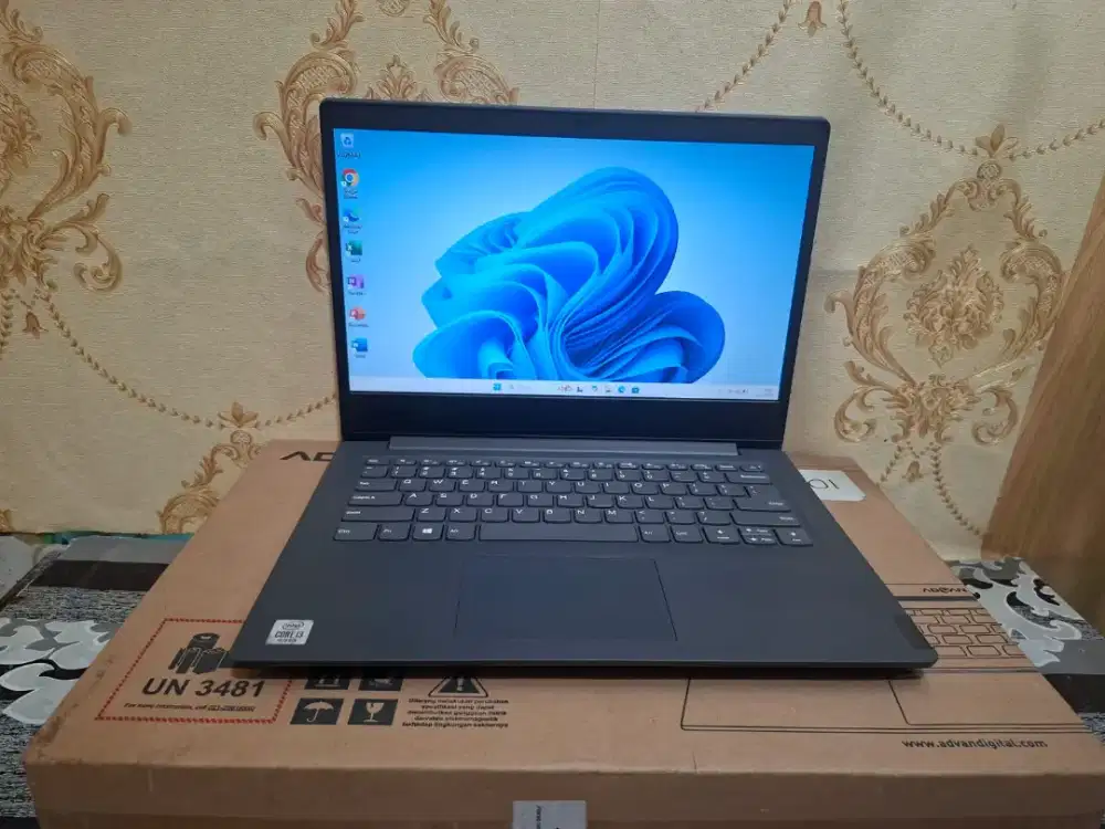 Laptop Lenovo Ideapad V14 ADA -CORE I3 GEN10 -SSD 256GB -4GB-SIAP PAKE