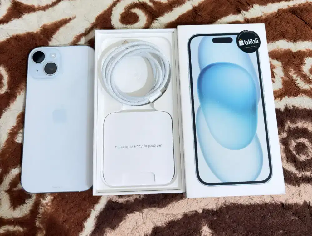 Iphone 15 128gb resmi indo fullset mulus