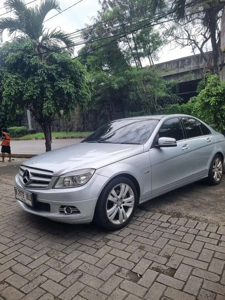 Mercedes-Benz C200 Kompressor 2009 Bensin