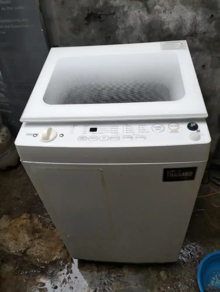 Mesin cuci merk tosiba