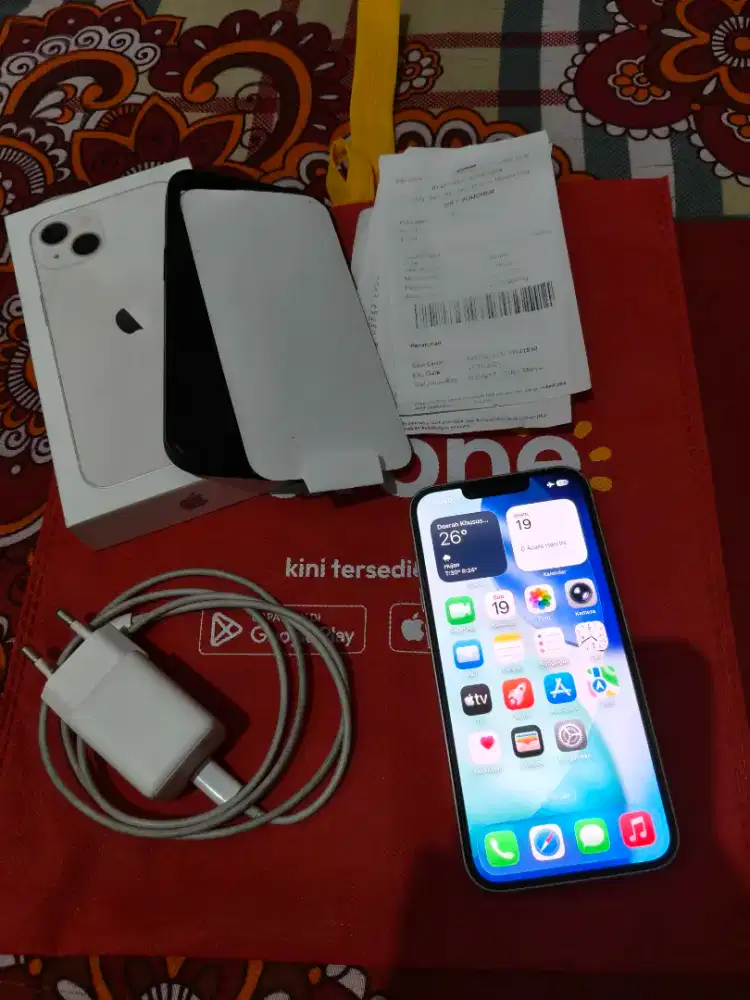 Iphone 13 128GB resmi ibox umur 2 bln