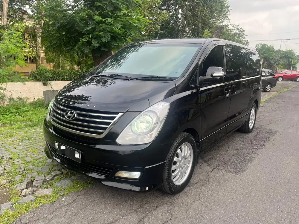 DP 33jt Hyundai H1 XG Bensin 2012 Istimewah