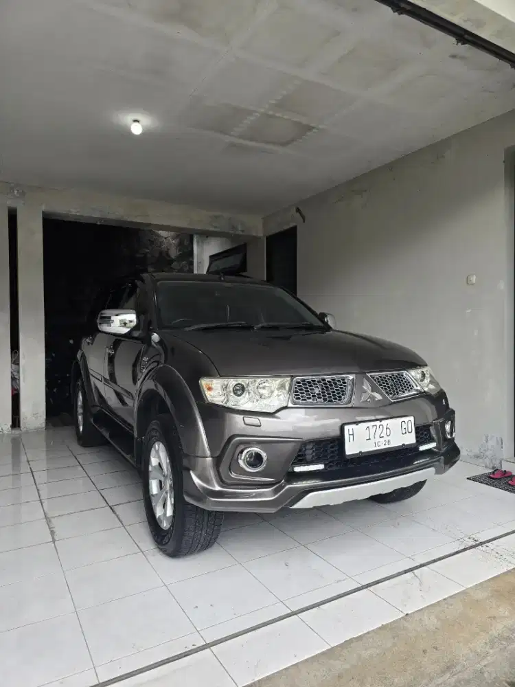 PAJERO SPORT LIMITED DAKAR