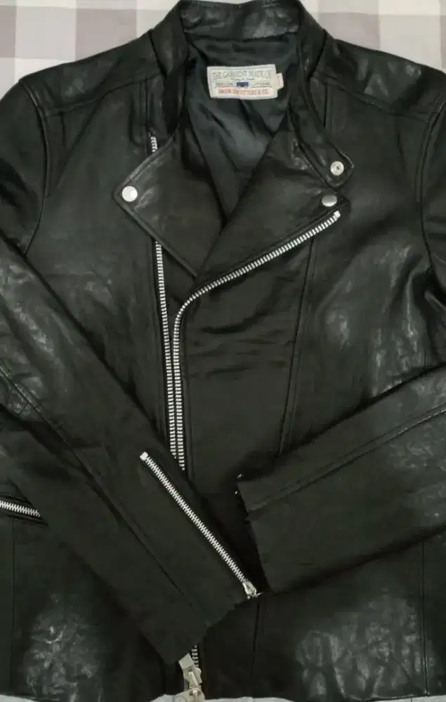 Simple ramones jaket kulit domba