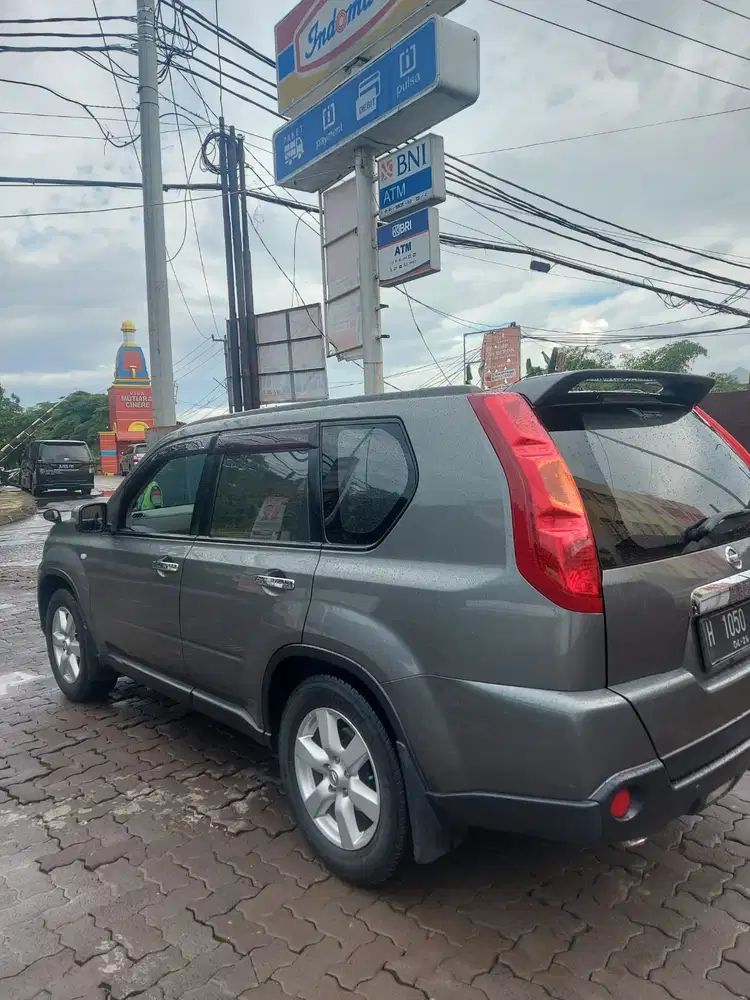 Nissan X-Trail 2010 Bensin