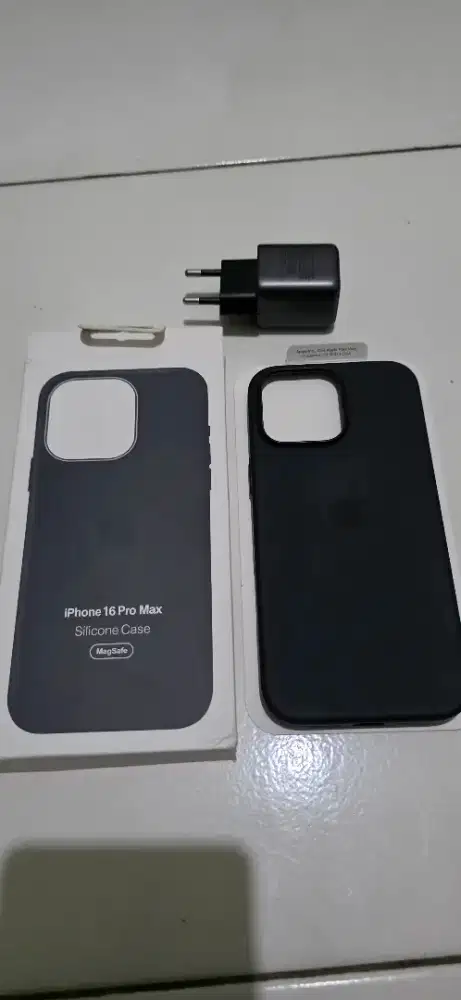 Case iphone 16 pro max original + kepala charging ugren 30 wat