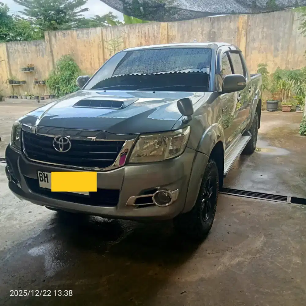 Dijual Hilux Vigo pemakaian 2014, mulus tinggal pakek, no PR