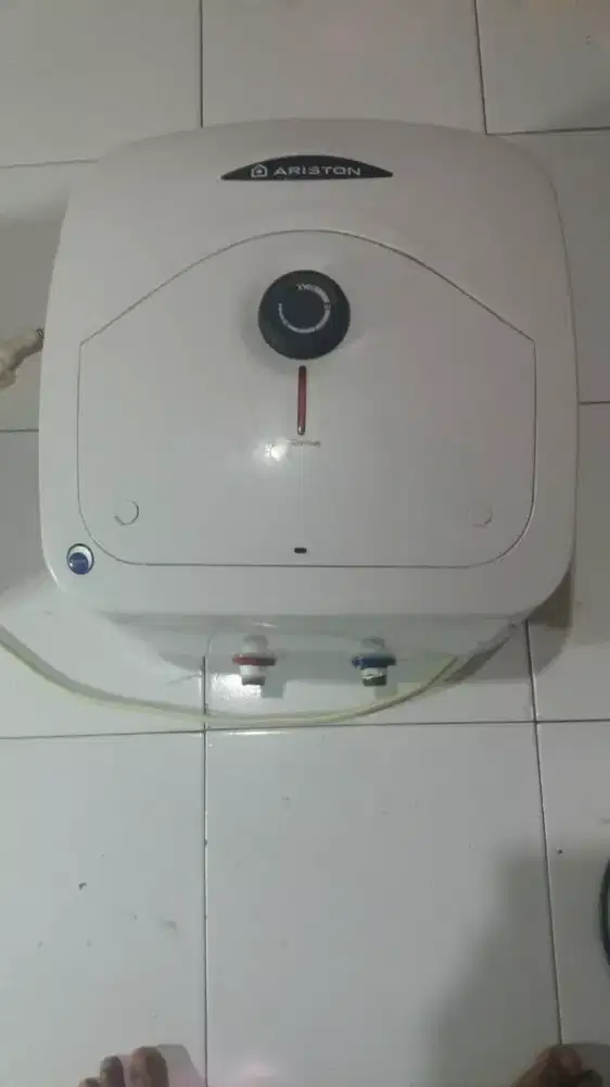 Jual butuh water heater Ariston