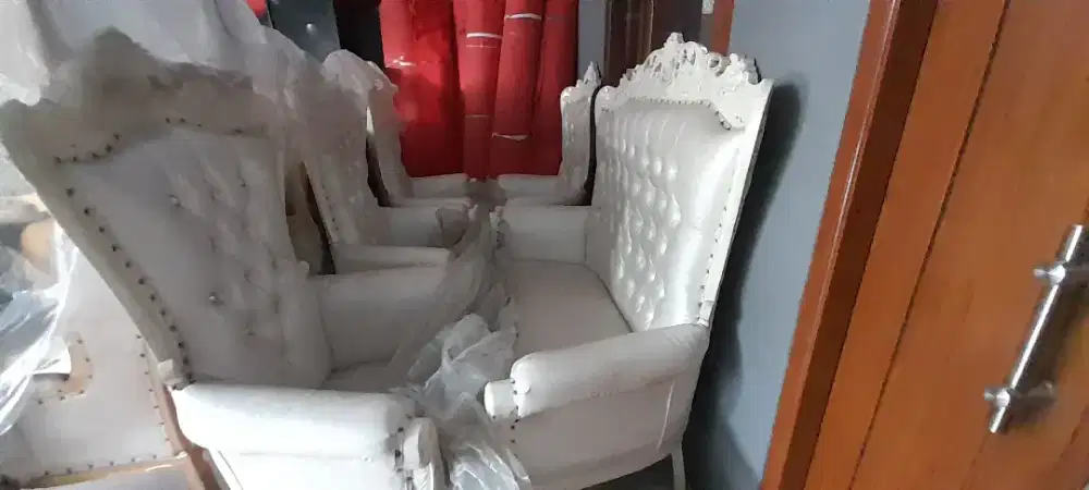 JUAL CEPAT BANGKU PELAMINAN SYAHRINI