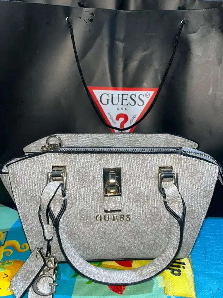 Dijualll tas Guess ori