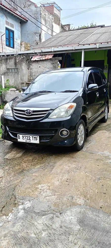 Toyota Avanza 2010 Bensin