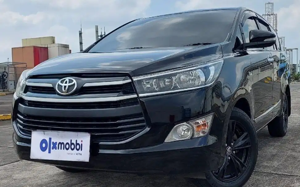 TDP 11JT Toyota Kijang Innova 2.0 G Bensin-AT Hitam 2017