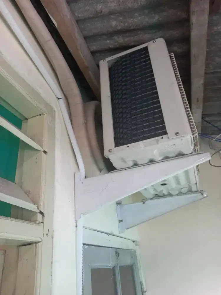 SERVIS AC TIDAK DINGIN