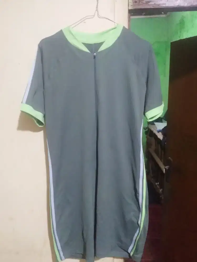 Baju renang wanita