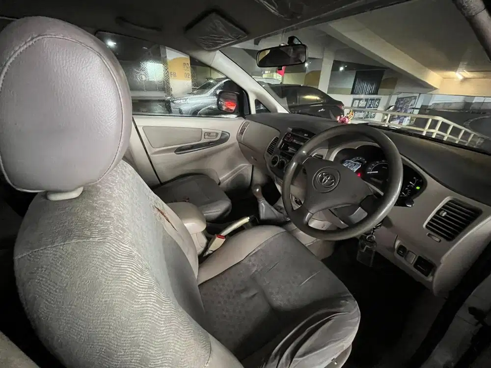 Toyota Kijang Innova 2008 Bensin